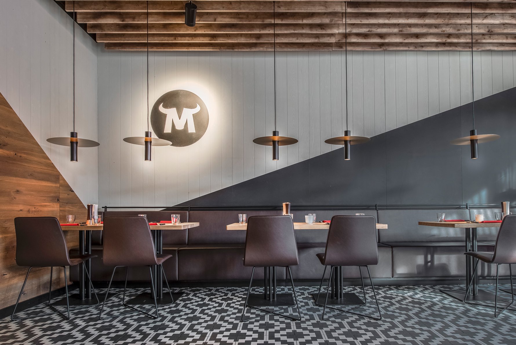 MAVERICK Stühle im Maredo Steakhouse Berlin